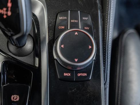 Used 2021 BMW M550i xDrive w/ Premium Package image 35