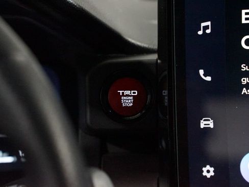 Certified 2025 Toyota Tacoma TRD Sport AWD/4WD image 18
