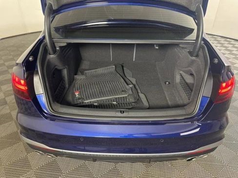 Used 2023 Audi S4 Premium w/ Convenience Package image 19