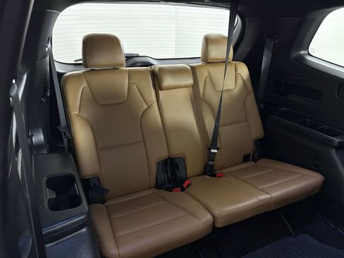 Used 2022 Kia Telluride SX w/ Towing Package image 41