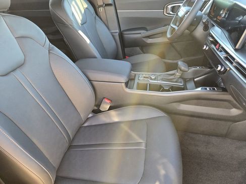 New 2026 Kia Sorento S w/ S Panoramic Sunroof Package FWD image 10