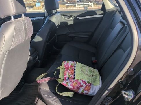 Used 2017 Honda Civic Touring image 12