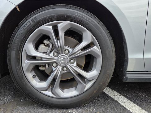 Used 2024 Honda Accord EX image 11