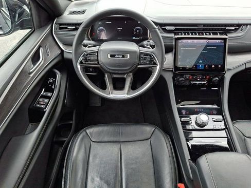 Certified 2023 Jeep Grand Cherokee L Overland w/ Rear Seat Video Group I image 16