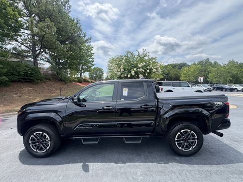 Certified 2024 Toyota Tacoma TRD Sport w/ TRD Sport Upgrade Package AWD/4WD image 7