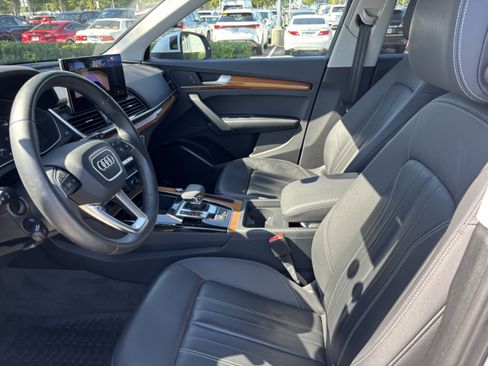 Used 2023 Audi Q5 2.0T Premium w/ Convenience Package AWD/4WD image 17