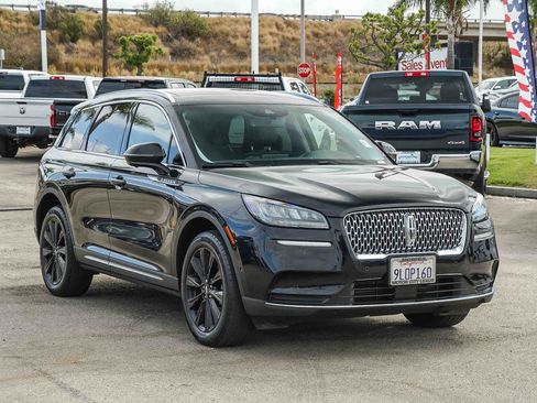 Used 2022 Lincoln Corsair Reserve w/ Equipment Group 201A FWD image 3