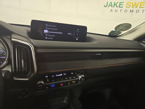 Used 2025 MAZDA CX-50 AWD 2.5 S w/ Premium Plus Pkg image 22