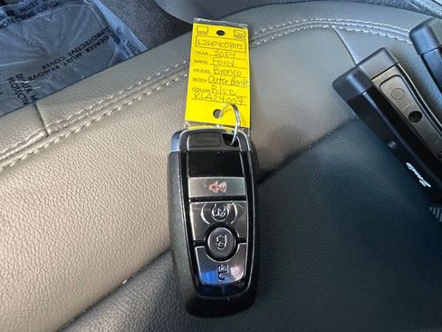 Used 2024 Ford Bronco Outer Banks image 44