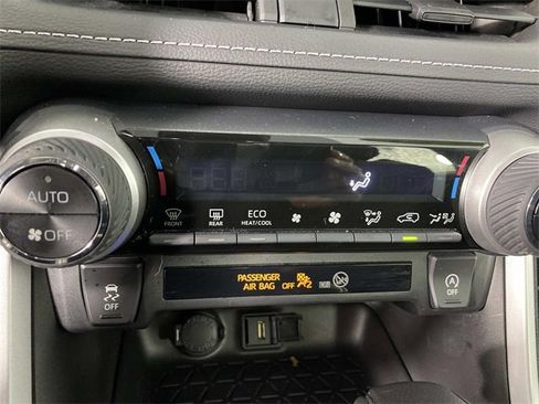 Used 2022 Toyota RAV4 XLE w/ Convenience Package image 23
