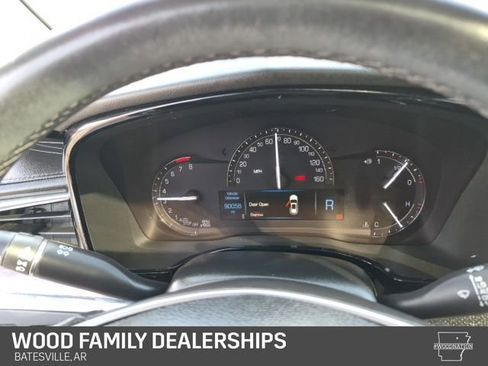 Used 2017 Cadillac XT5 Luxury image 15