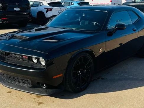 Used 2022 Dodge Challenger R/T Scat Pack w/ Dynamics Package image 5