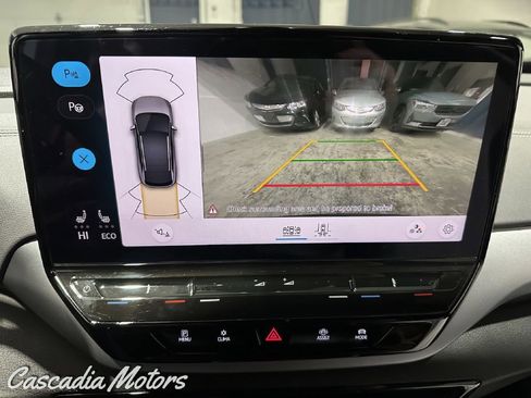 Used 2023 Volkswagen ID.4 Pro image 17