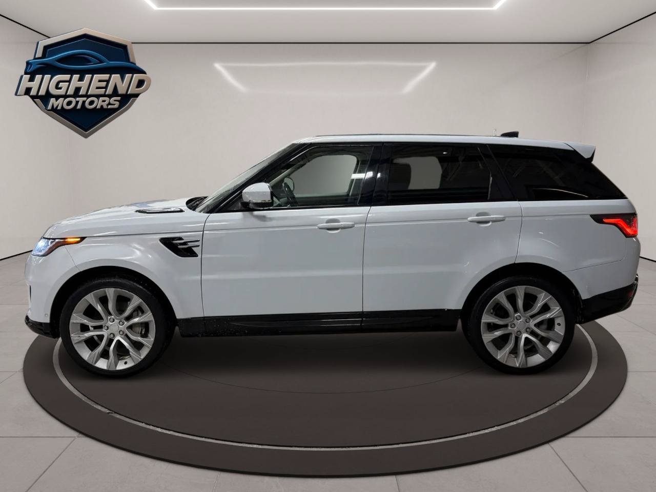 Used 2018 Land Rover Range Rover Sport HSE AWD/4WD image 3