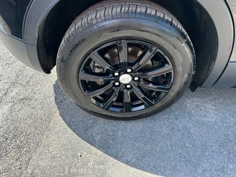 Used 2019 Cadillac XT4 Sport AWD/4WD image 11