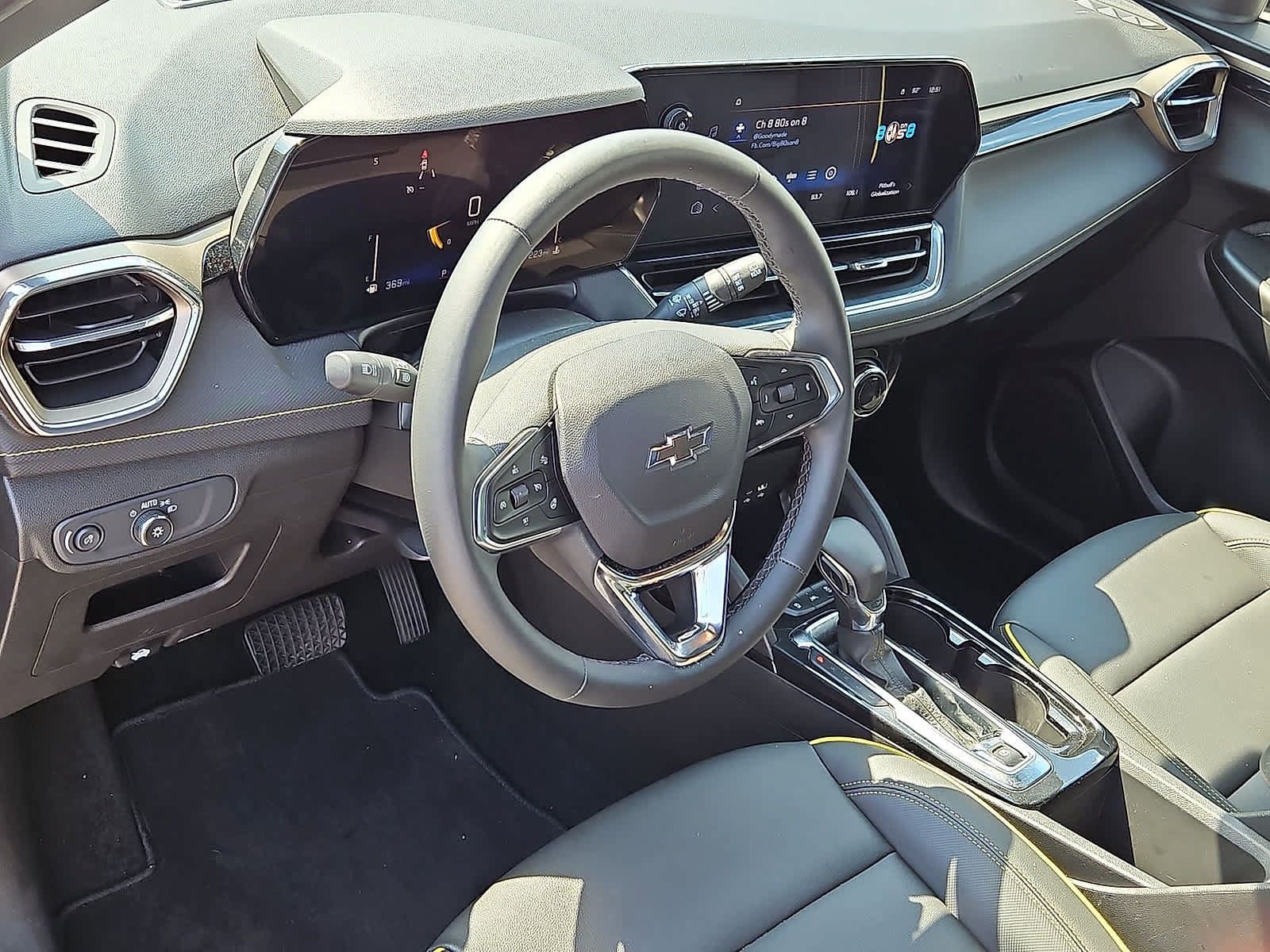 Used 2026 Chevrolet TrailBlazer ACTIV w/ Convenience Package FWD image 16