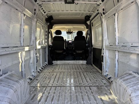 Used 2024 RAM ProMaster 2500 w/ Safety Group image 11