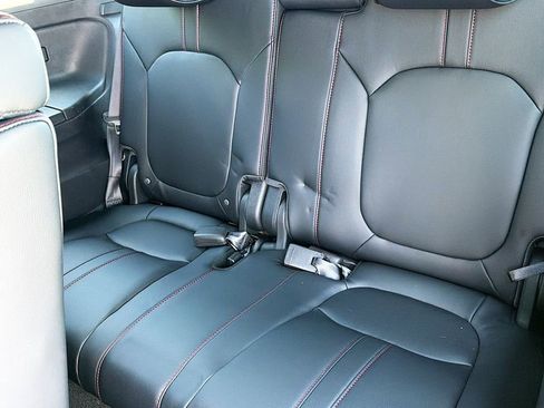 Used 2025 Honda Pilot Black Edition image 26