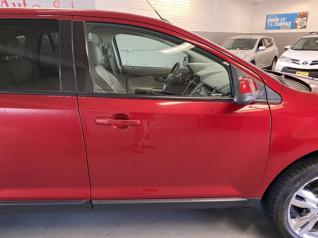 Used 2013 Ford Edge SEL FWD image 19