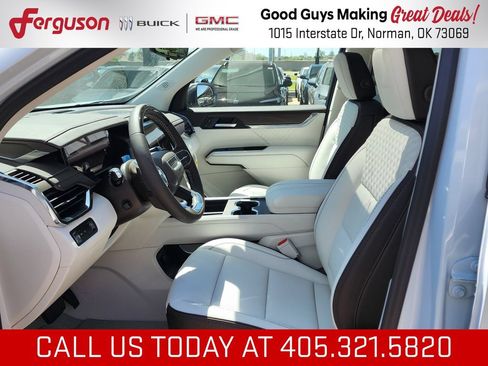 New 2026 GMC Acadia Denali w/ Super Cruise Package FWD image 17