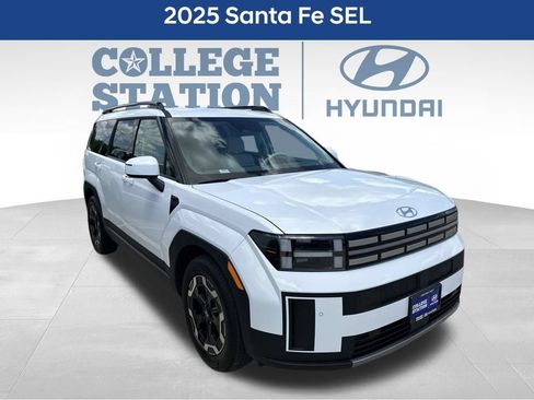 Used 2025 Hyundai Santa Fe SEL FWD image 1