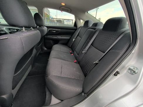 Used 2018 Nissan Altima 2.5 SV FWD image 19