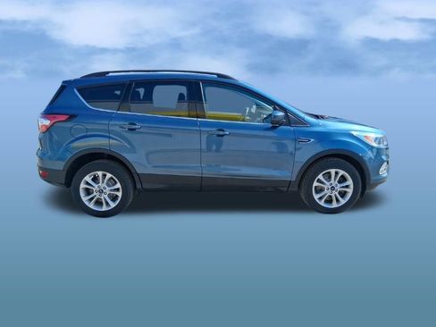 Certified 2018 Ford Escape SE image 8
