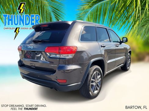Used 2019 Jeep Grand Cherokee Laredo w/ 18" Wheel & 8.4" Radio Group image 4