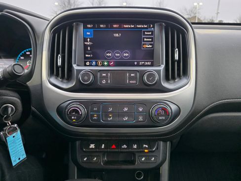 Used 2020 GMC Canyon SLT w/ Driver Alert Package image 13