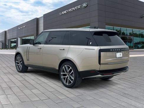 New 2026 Land Rover Range Rover Long Wheelbase SE AWD/4WD image 3