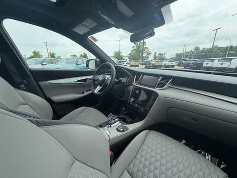 Used 2023 INFINITI QX50 Autograph AWD/4WD image 10