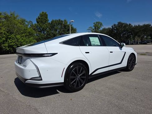 New 2026 Lexus ES 350h w/ Cold Area Package FWD image 3