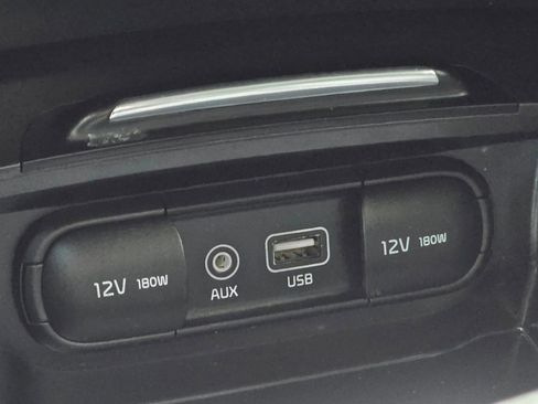 Used 2018 Kia Optima LX image 28