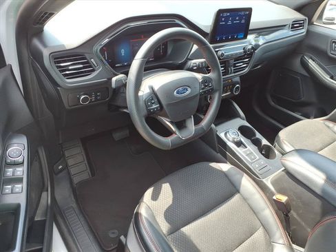 Used 2025 Ford Escape ST-Line AWD/4WD image 19