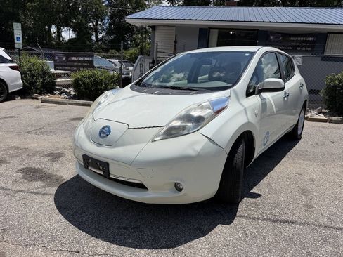 Used 2012 Nissan Leaf SL w/ Protection Pkg FWD image 1