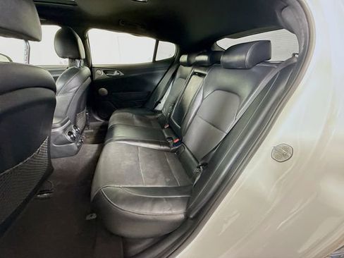 Used 2020 Kia Stinger GT1 image 27