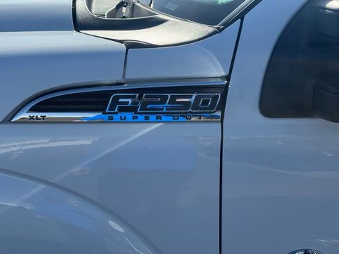 Used 2012 Ford F250 XLT w/ XLT Premium Pkg image 16