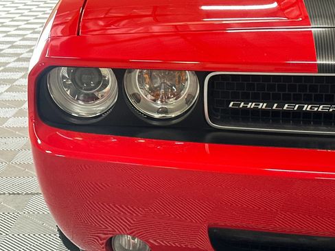 Used 2009 Dodge Challenger SRT8 w/ SRT Option Group II image 43