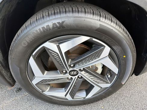 Used 2022 Hyundai Tucson Limited FWD image 12