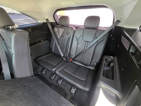 Used 2023 Kia Sorento S image 28