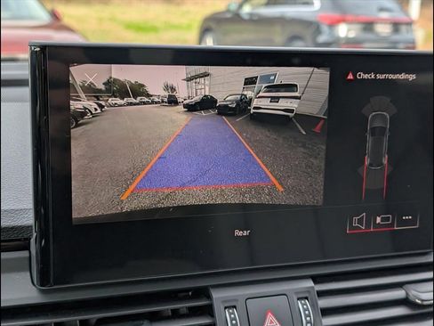 Certified 2025 Audi Q5 2.0T Premium w/ Convenience Plus Package image 17