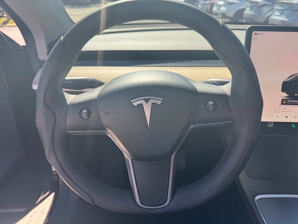 Used 2024 Tesla Model Y Long Range AWD/4WD image 17
