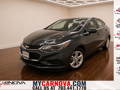 Used 2017 Chevrolet Cruze LT w/ Convenience Package FWD image 1