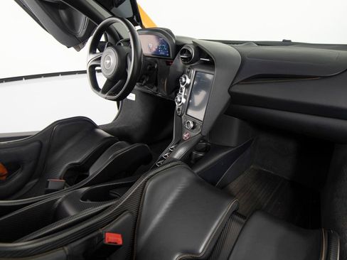 Used 2021 McLaren 765LT RWD image 28