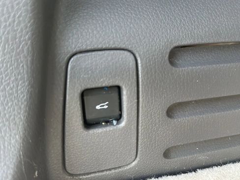 Used 2011 Ford Edge Limited w/ 302A Rapid Spec Order Code FWD image 13