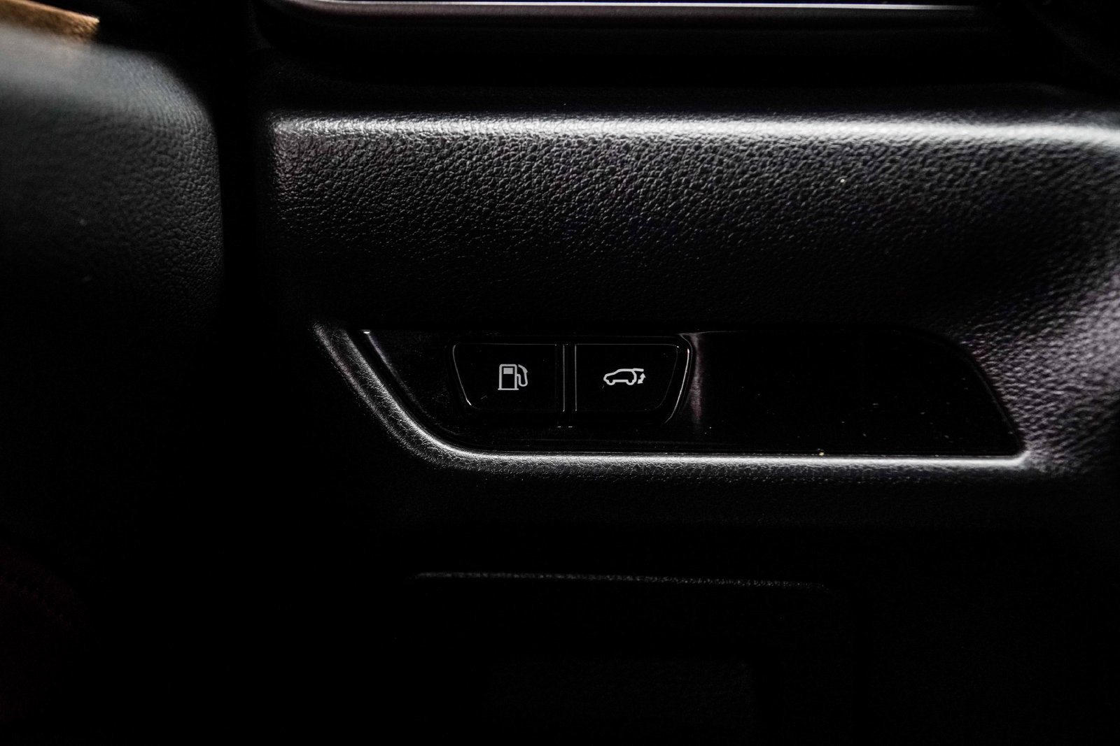 Used 2025 Lexus NX 250 FWD w/ Accessory Package (2T) image 30