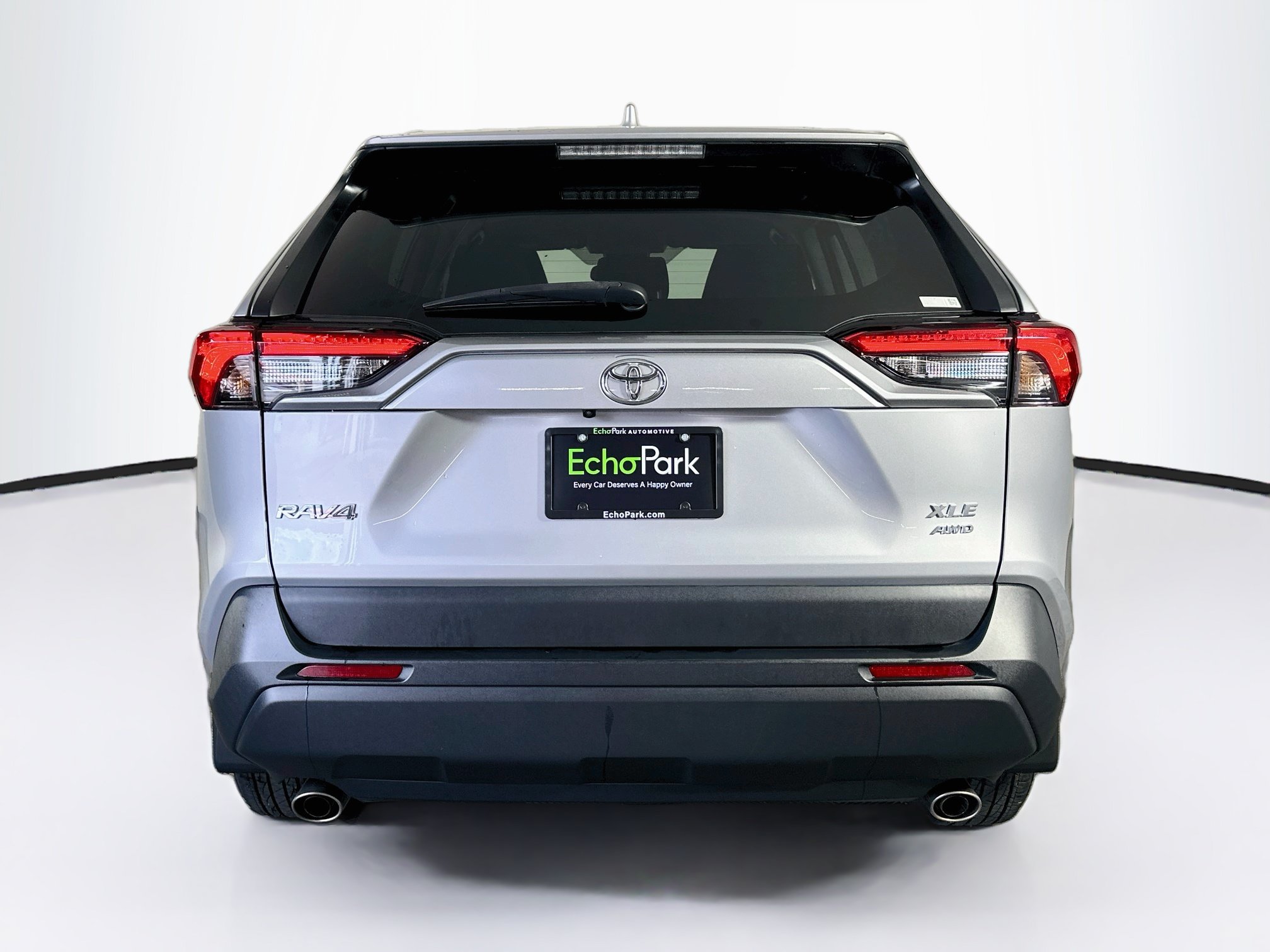 Used 2023 Toyota RAV4 XLE AWD/4WD image 7