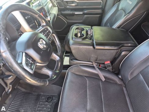 Used 2019 RAM 1500 Laramie AWD/4WD image 12