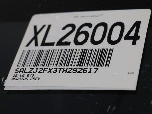 Used 2026 Land Rover Range Rover Evoque S image 21