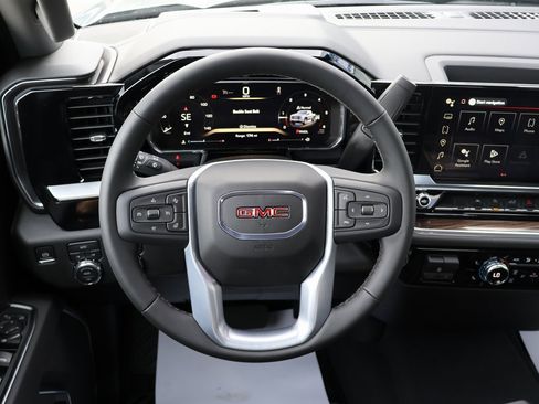 New 2026 GMC Sierra 1500 Elevation image 16